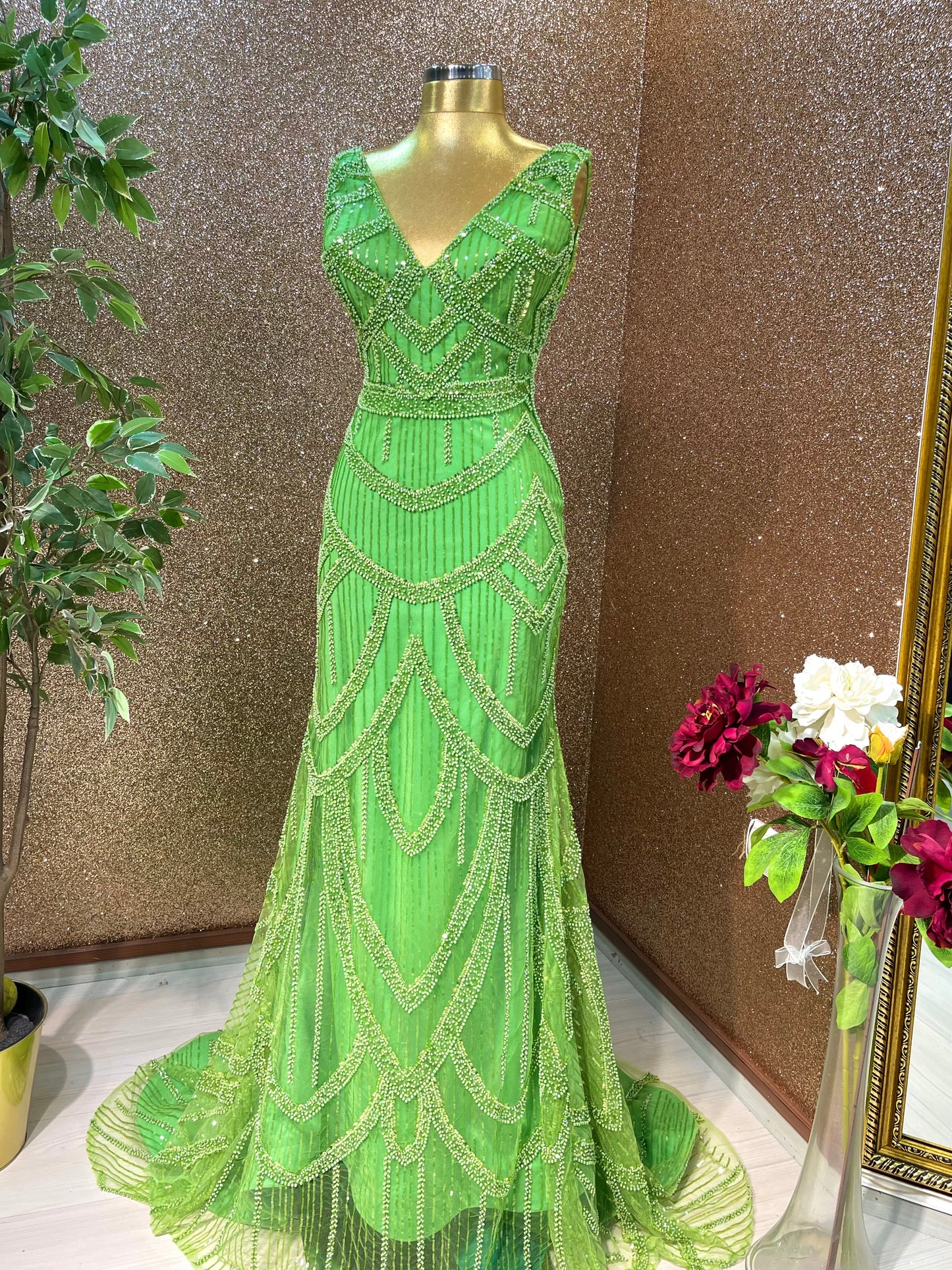 Green Evening dress with Embroidery Lace