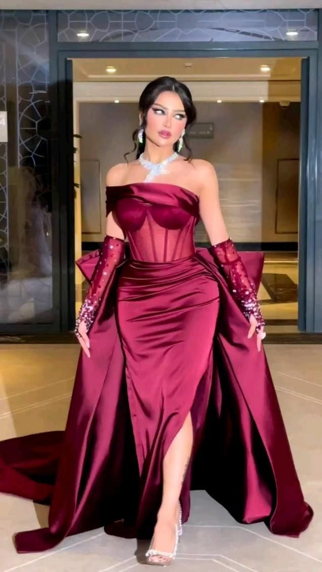 🍷 Burgundy Satin Evening Dress with Sleeve Details – Timeless Romance 🍷