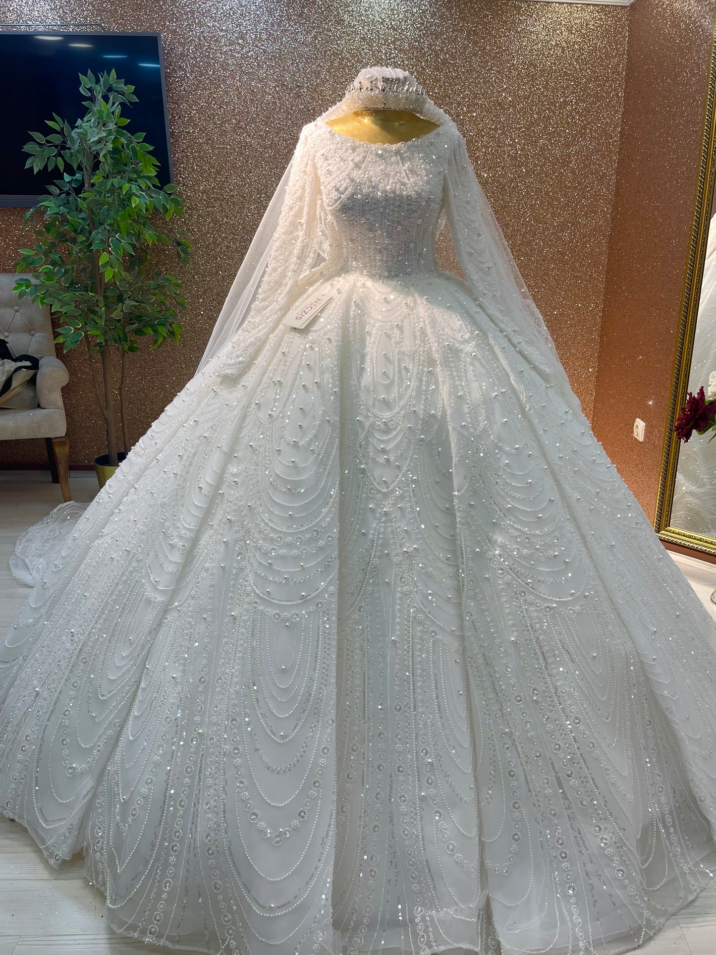 ✨ Boat Neck Pearl & Embroidery Lace Ball Gown ✨