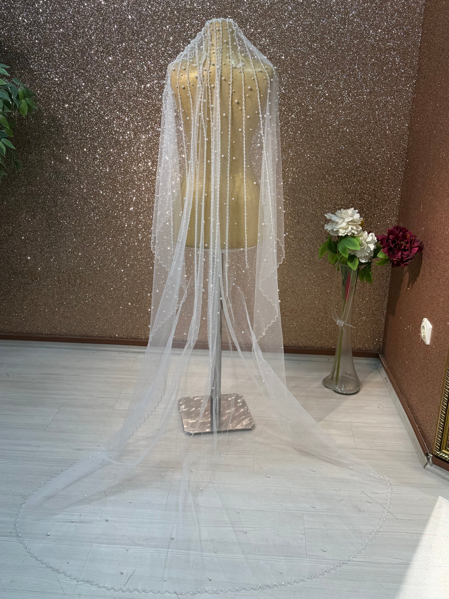 ✨ Crystal & Pearl Bridal Veil ✨