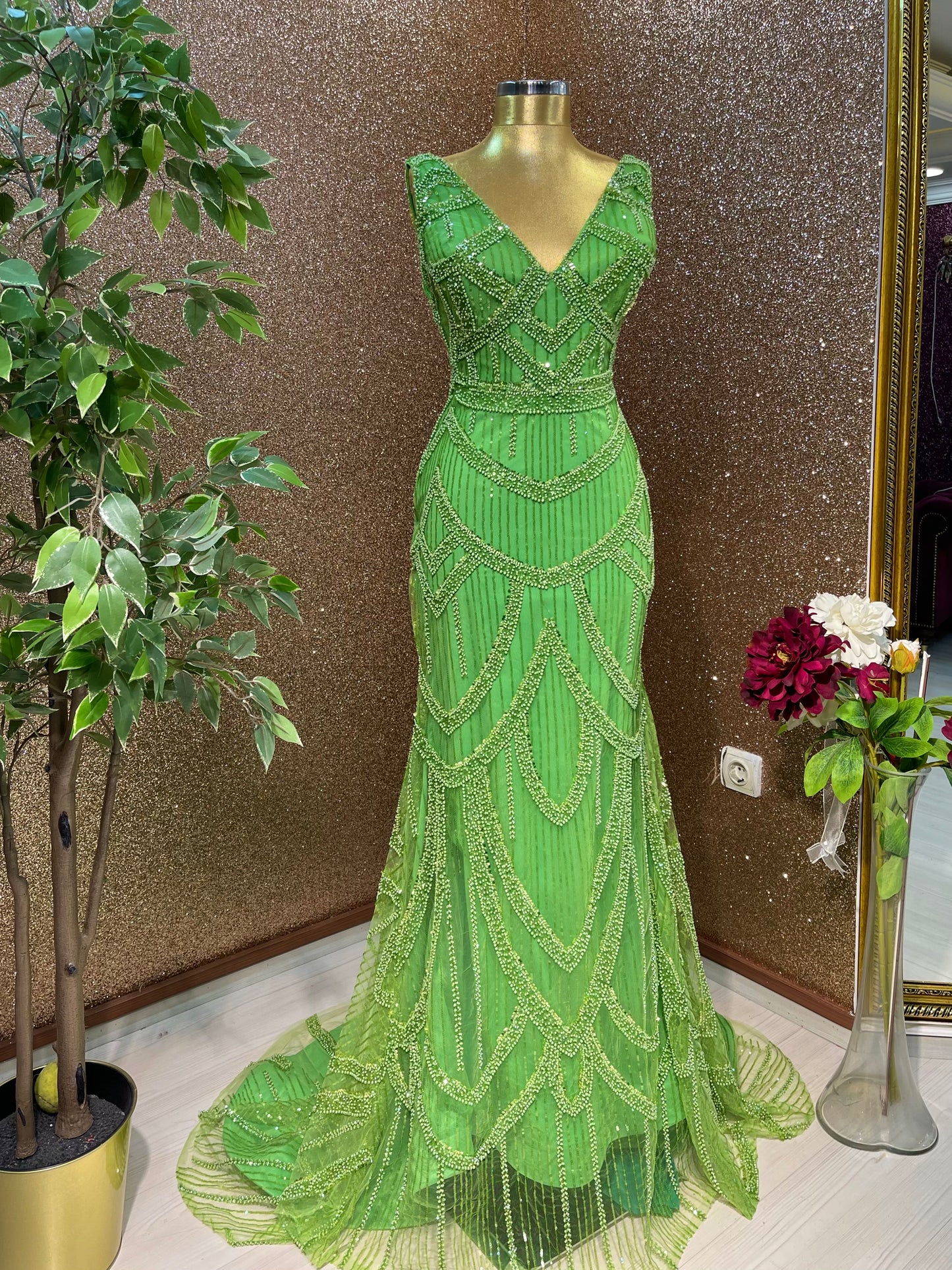 Green Evening dress with Embroidery Lace