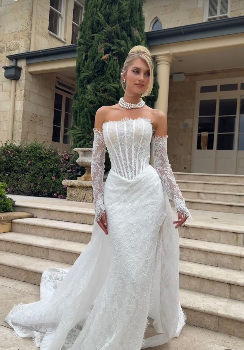Romantic French Lace Mermaid Wedding Gown with Corset Bodice